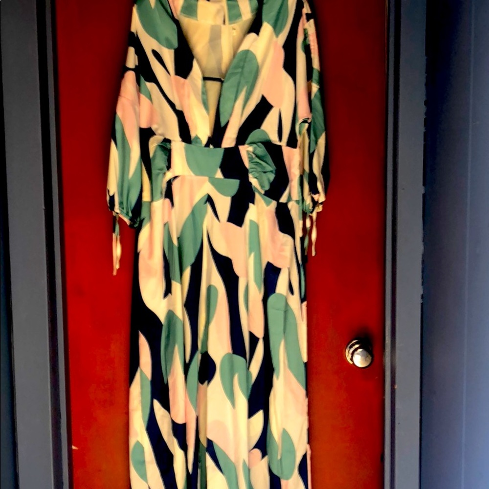 Multi colored pantsuit